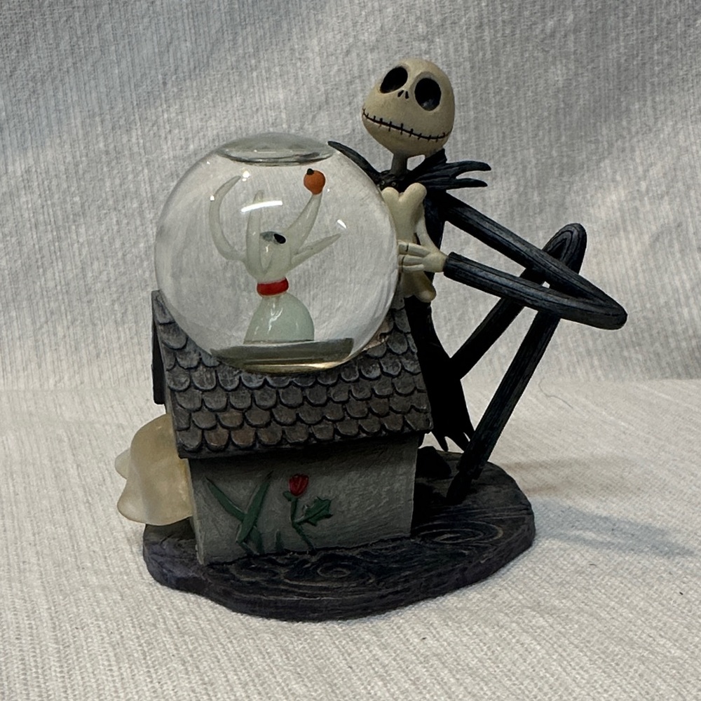 Nightmare Before Christmas Jack & Zero Mini Snowglobe